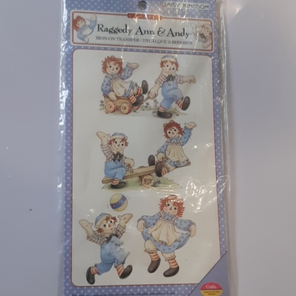 Raggedy Ann and Andy Iron on image Transfers era year 2001 - Picture 2 of 7